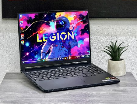 Lenovo Legion 5 15AHP11